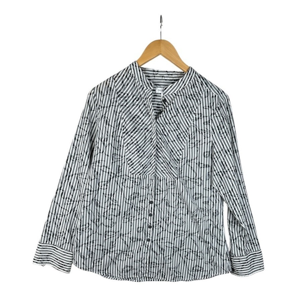 Christopher & Banks Gray Button up Blouse Leaf Print Size Medium‎